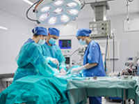 Equipe de chirurgiens au bloc - La Prévention Médicale