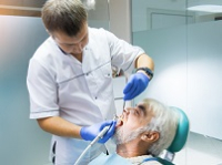 chirurgien-dentiste, patient âgé