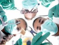 dentistes et chirurgiens